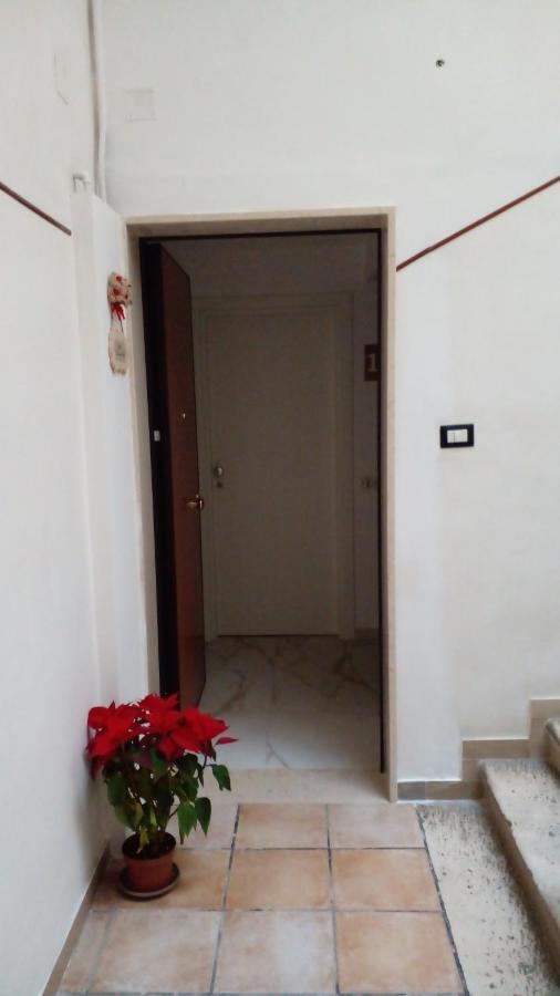 La Rosa Rossa Hotel Bari Exterior foto