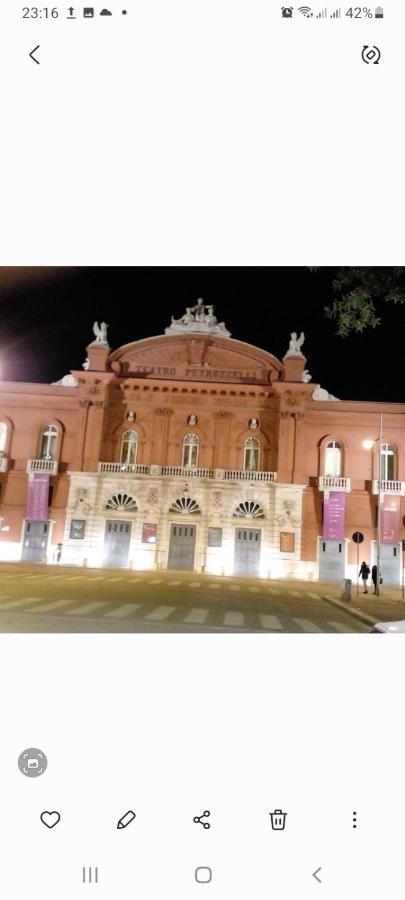 La Rosa Rossa Hotel Bari Exterior foto